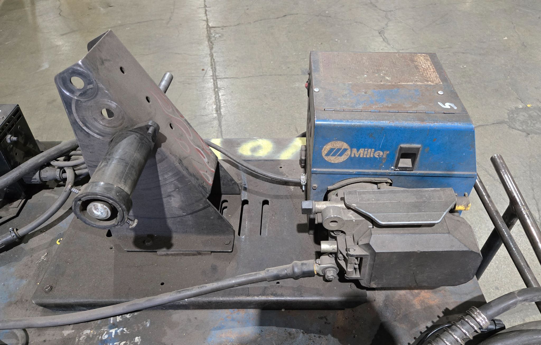 Miller Pulstar 450 CV Pulsed DC Welder with S-60 Wire Feeder USED 9