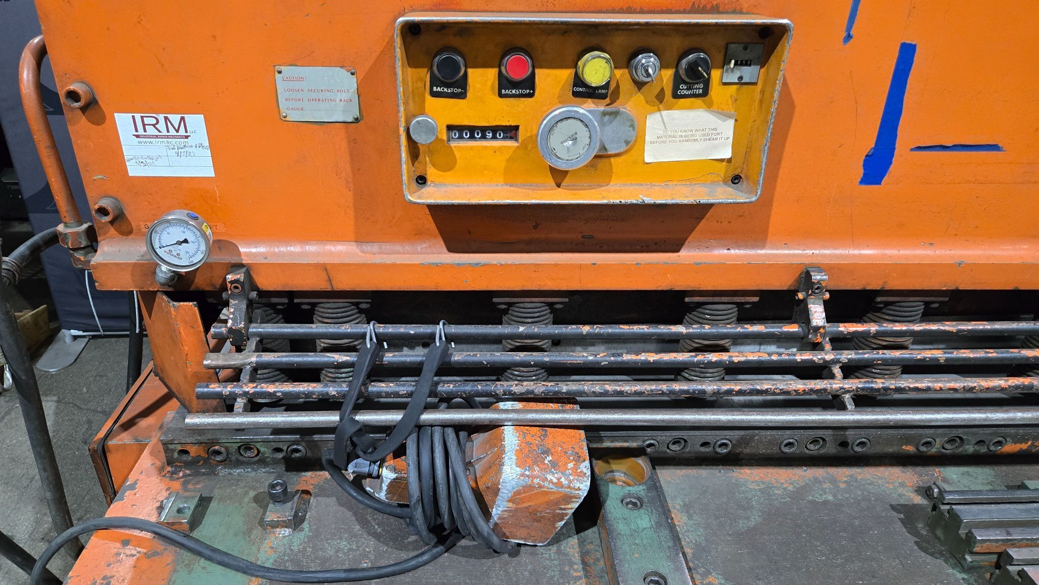 Summit 10 x 1/4 Hydraulic Shear 10 Ft Capacity USED 5