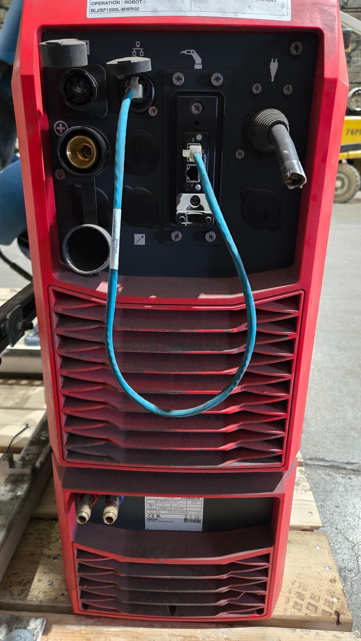 Fanuc ArcMate 120iD Robot Welder + R-30iB Plus + Fronius TPS 400i Welding System 12