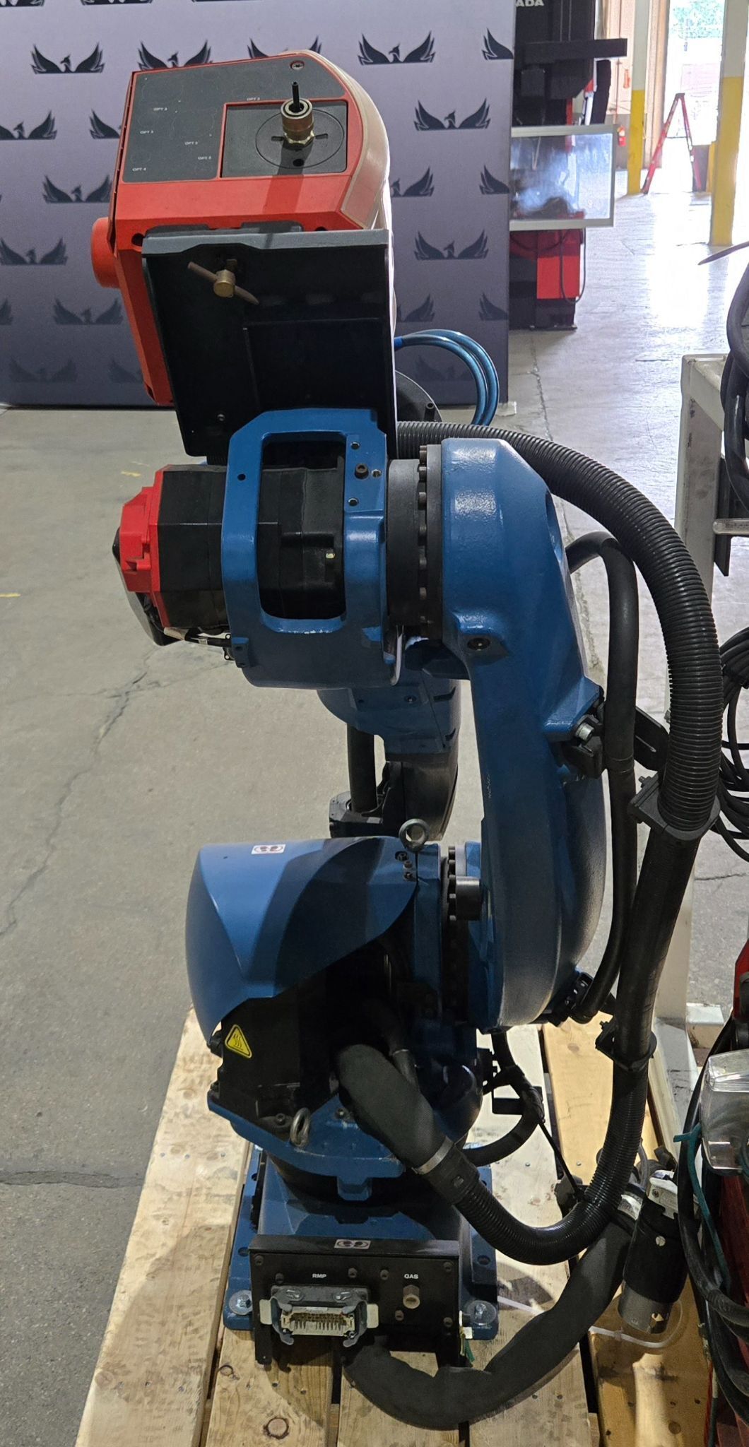 Fanuc Arc Mate 120iD Complete with R-30iB Plus Controller and TPS 400i USED 6