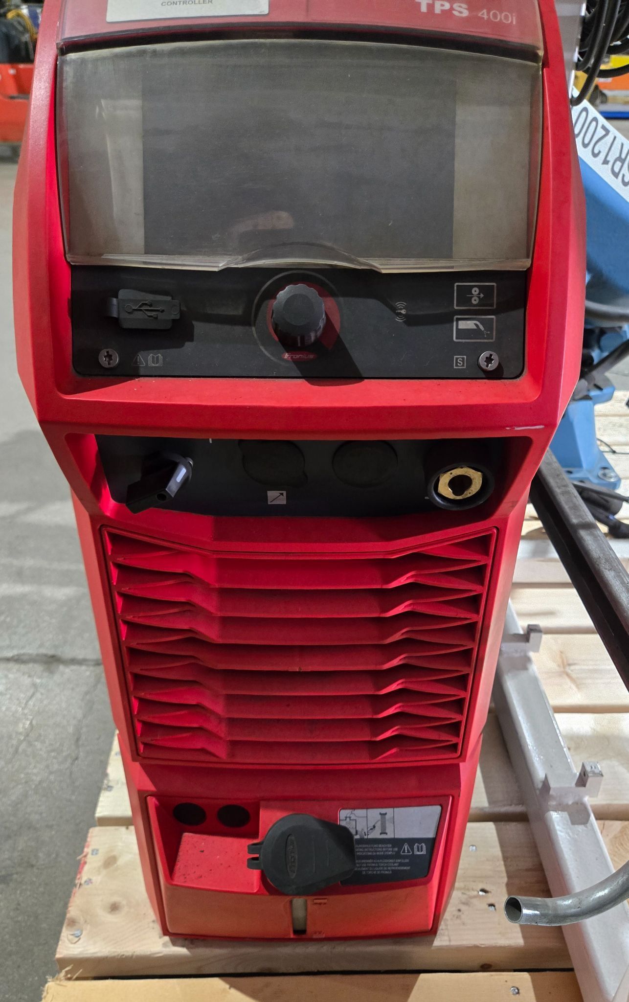 Fanuc Arc Mate 120iD Complete with R-30iB Plus Controller and TPS 400i USED 16
