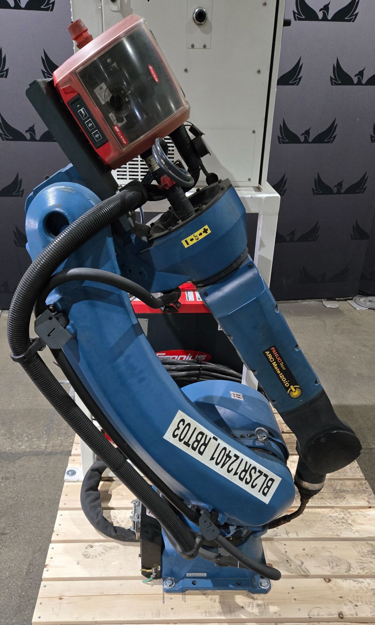 Fanuc Arc Mate 120iD Complete with R-30iB Plus Controller and TPS 400i Weld System USED 3