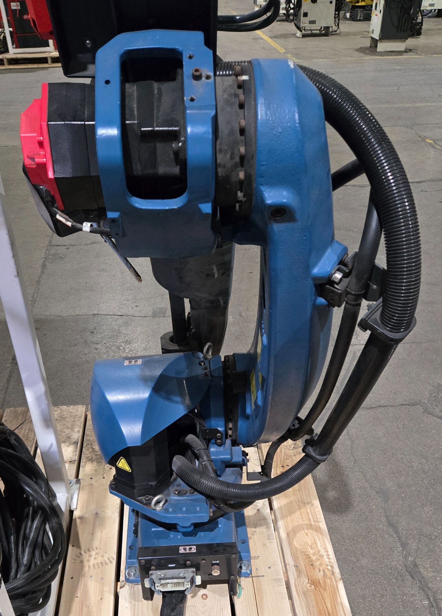 Fanuc Arc Mate 120iD Complete with R-30iB Plus Controller and TPS 400i Weld System USED 5