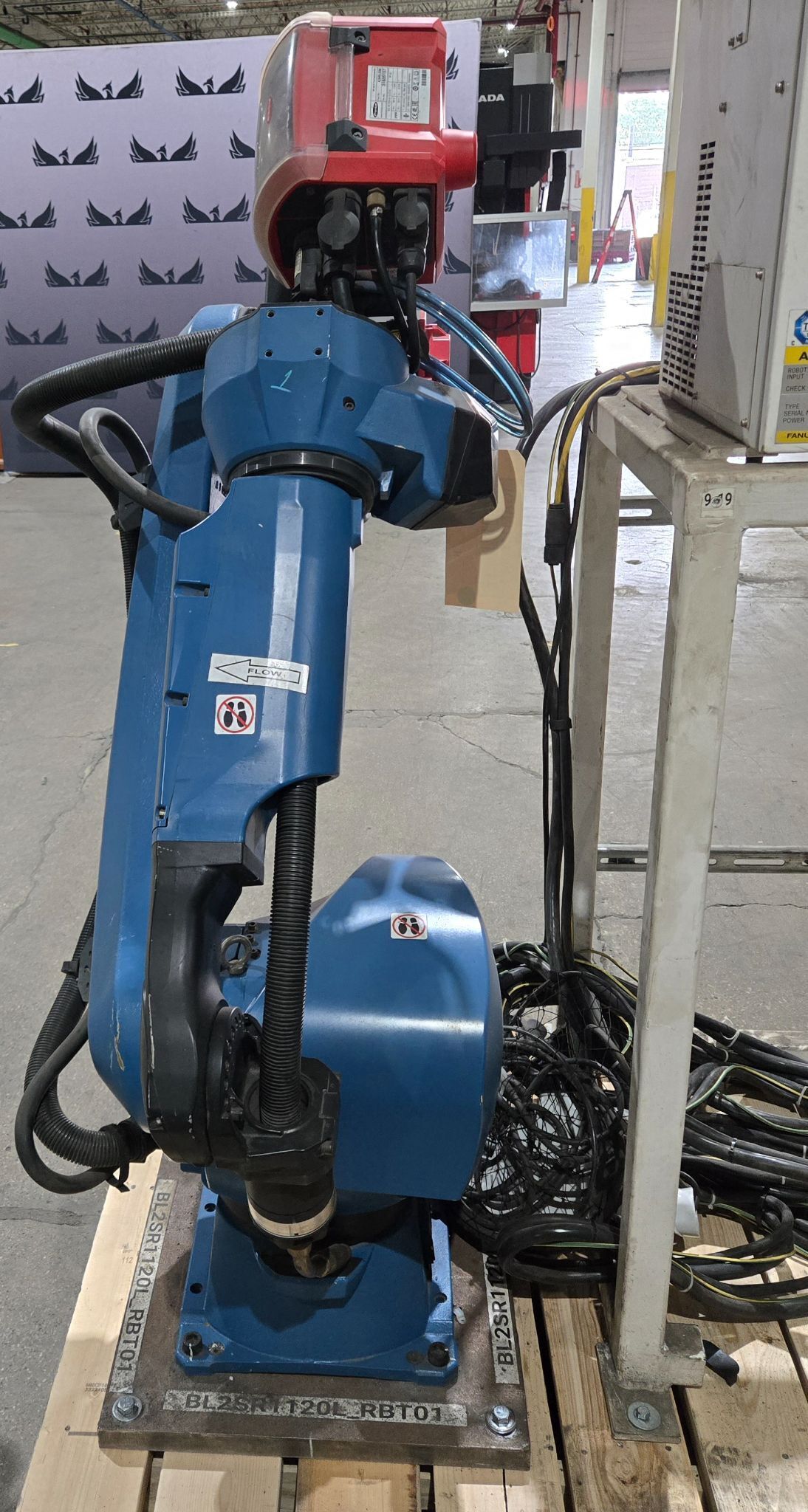 Fanuc ArcMate 120iD Complete Robot with R-30iB Plus Controller USED 4