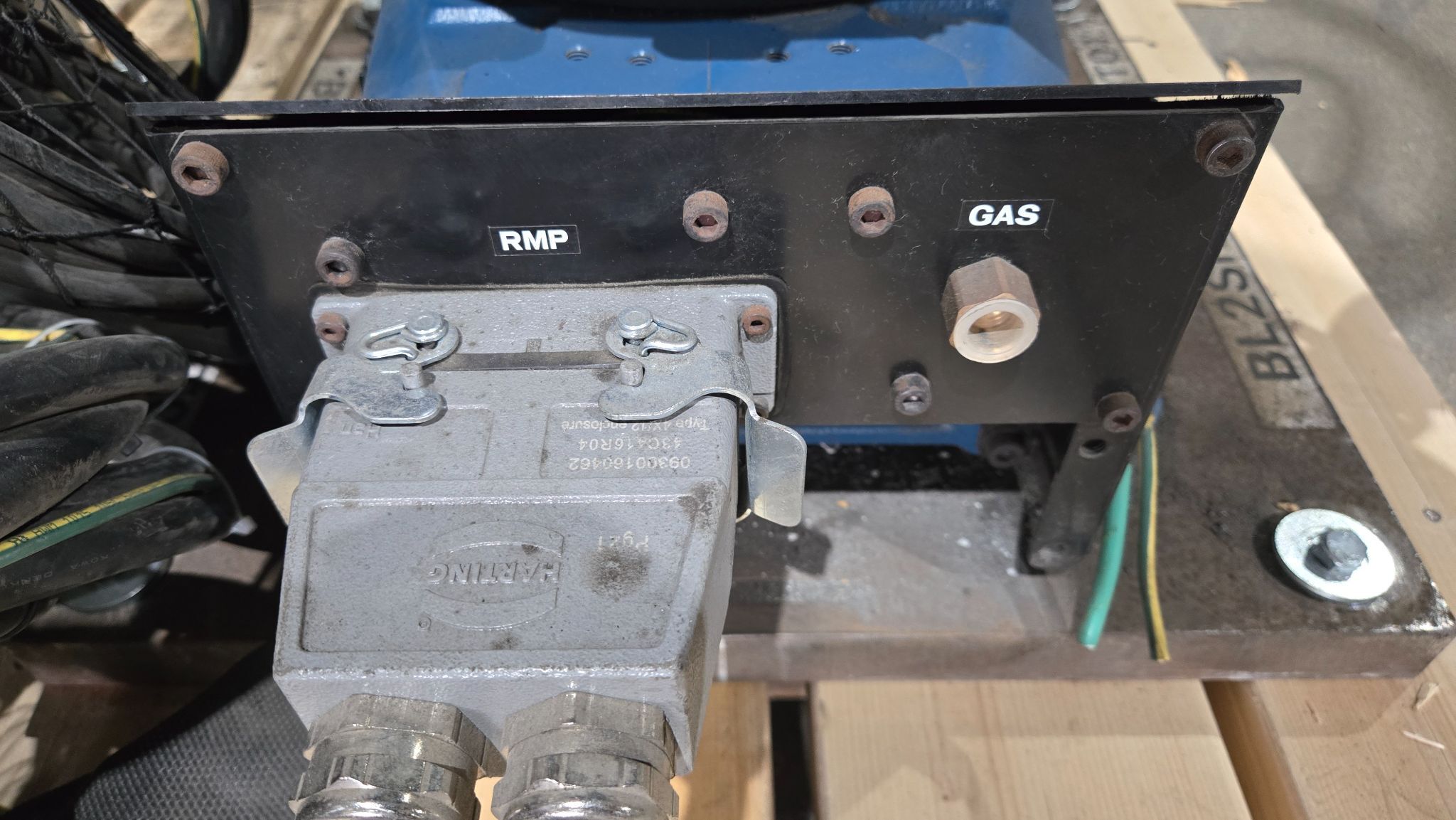 Fanuc ArcMate 120iD Complete Robot with R-30iB Plus Controller USED 8