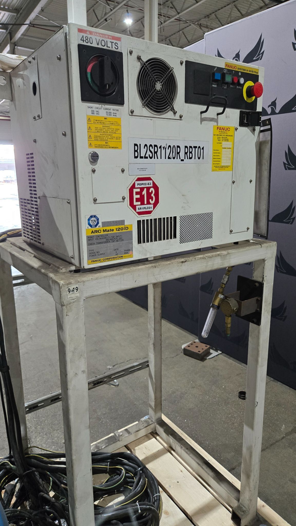 Fanuc ArcMate 120iD Complete Robot with R-30iB Plus Controller USED 10