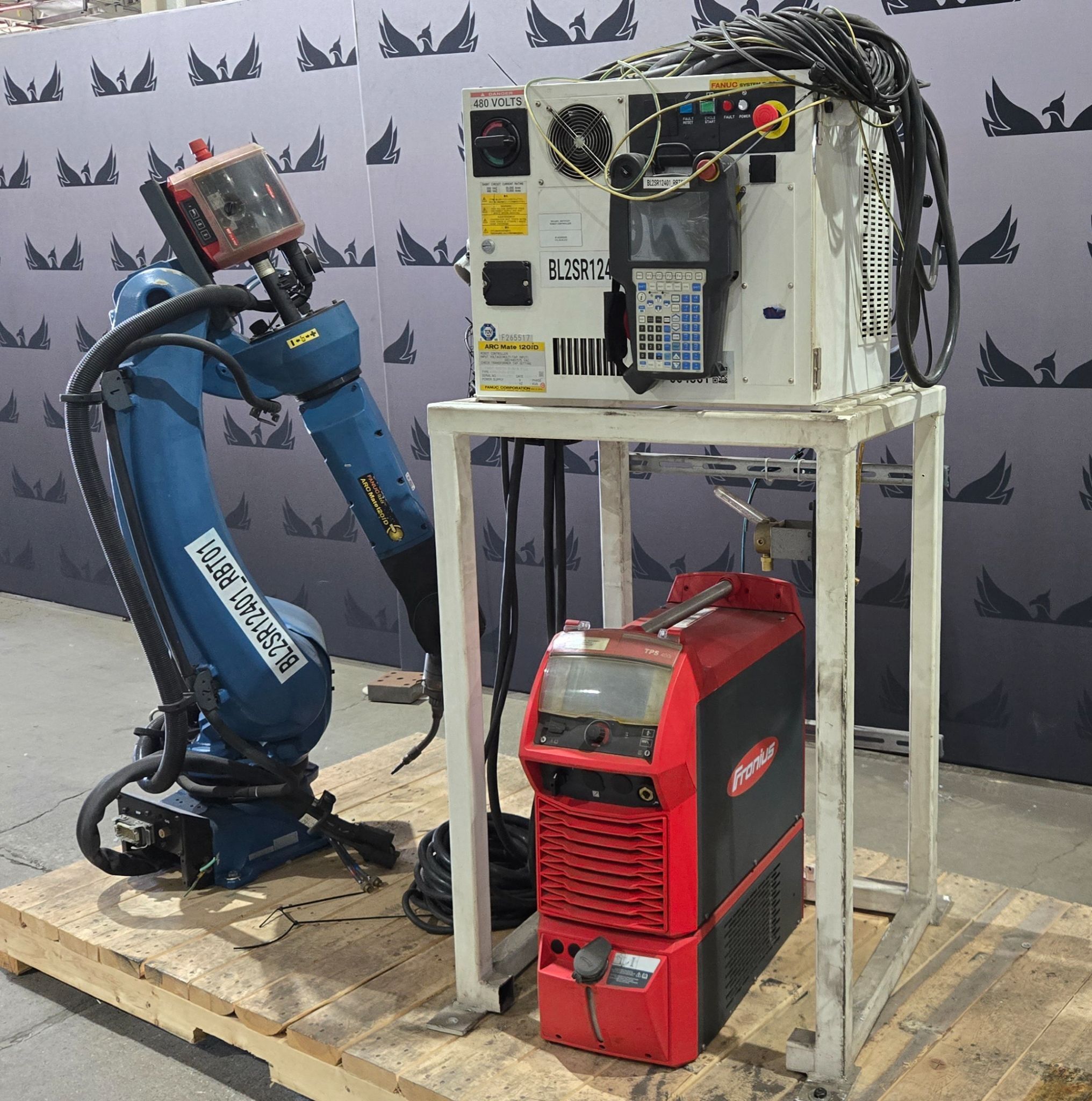 Fanuc Arc Mate 120iD Complete with R-30iB Plus Controller and TPS 400i Weld System USED 1