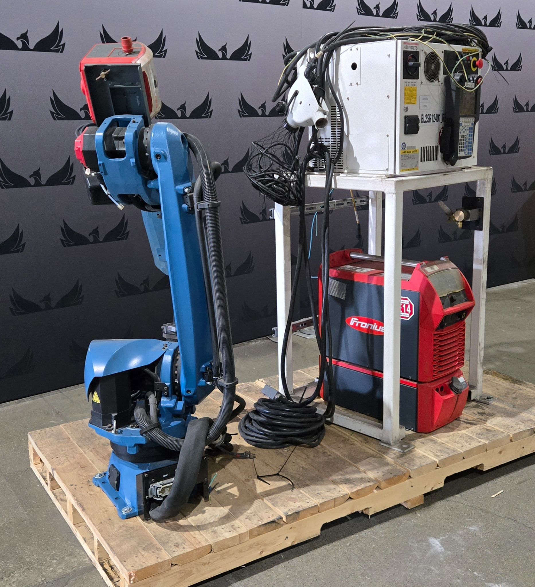 Fanuc Arc Mate 120iD Complete with R-30iB Plus Controller and TPS 400i Weld System USED 2