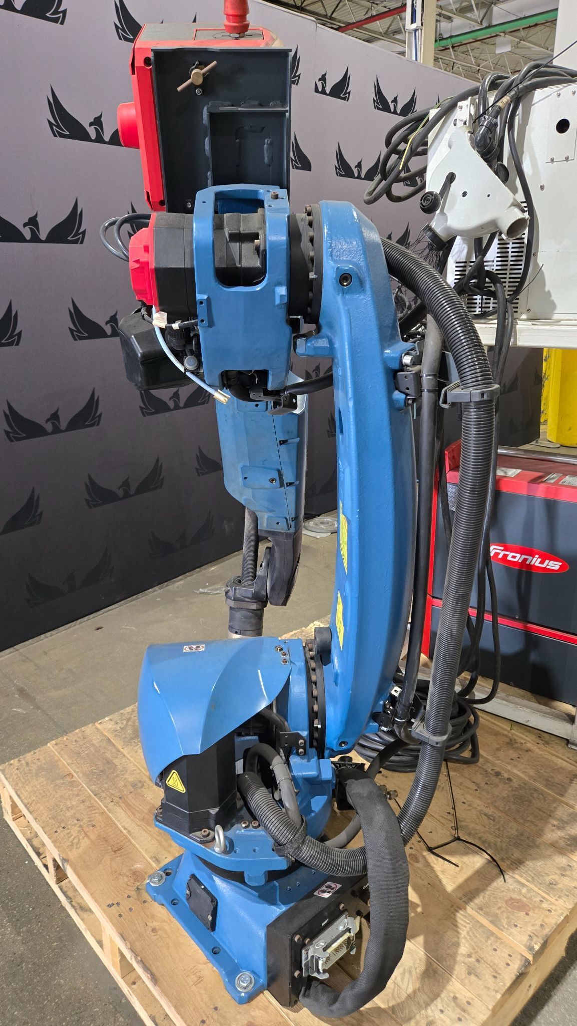 Fanuc Arc Mate 120iD Complete with R-30iB Plus Controller and TPS 400i Weld System USED 4