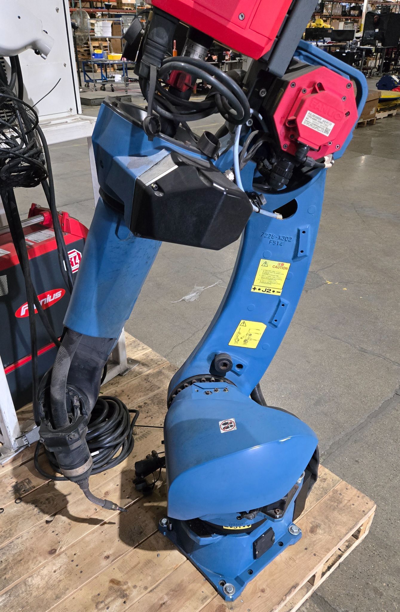 Fanuc Arc Mate 120iD Complete with R-30iB Plus Controller and TPS 400i Weld System USED 5