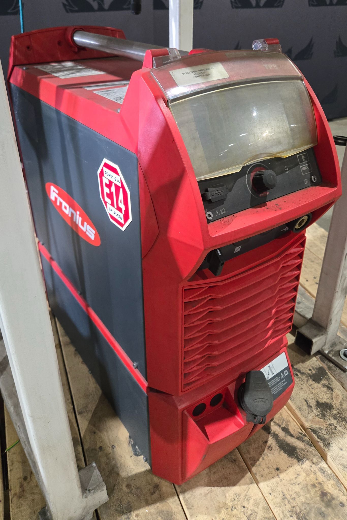 Fanuc Arc Mate 120iD Complete with R-30iB Plus Controller and TPS 400i Weld System USED 10