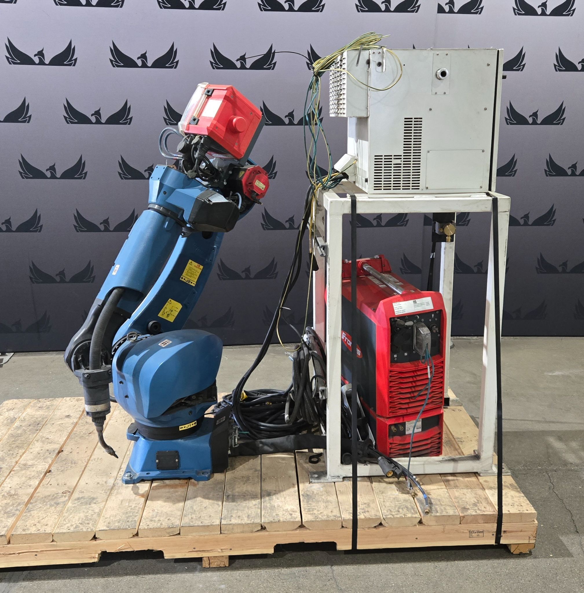 Fanuc Arc Mate 120iD Complete with R-30iB Plus Controller and TPS 400i Weld System USED 0