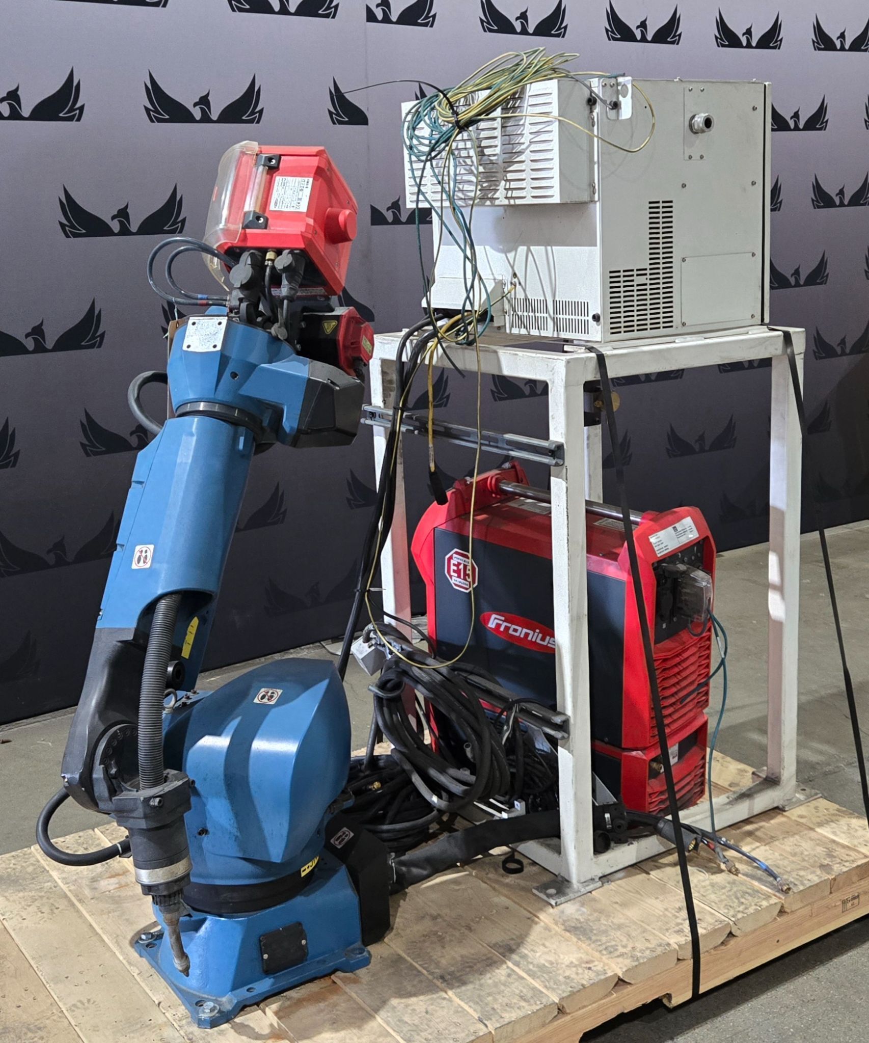 Fanuc Arc Mate 120iD Complete with R-30iB Plus Controller and TPS 400i Weld System USED 2