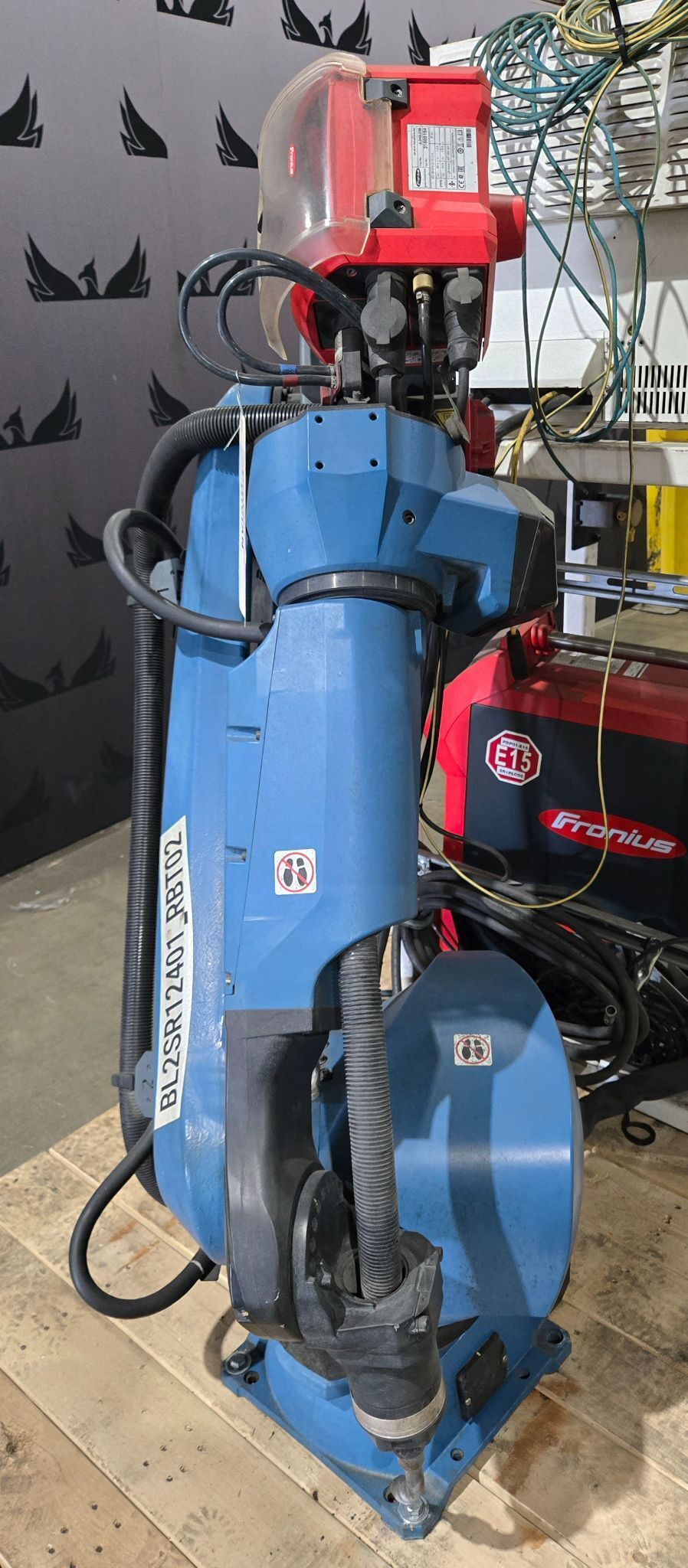 Fanuc Arc Mate 120iD Complete with R-30iB Plus Controller and TPS 400i Weld System USED 4