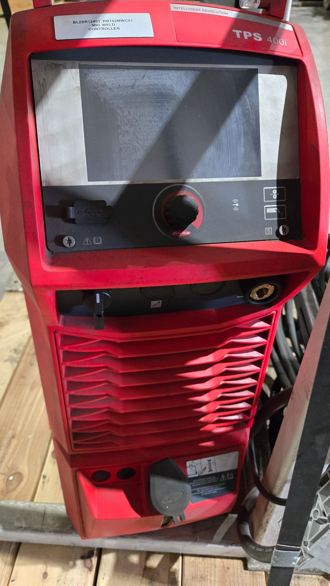 Fanuc Arc Mate 120iD Complete with R-30iB Plus Controller and TPS 400i Weld System USED 10