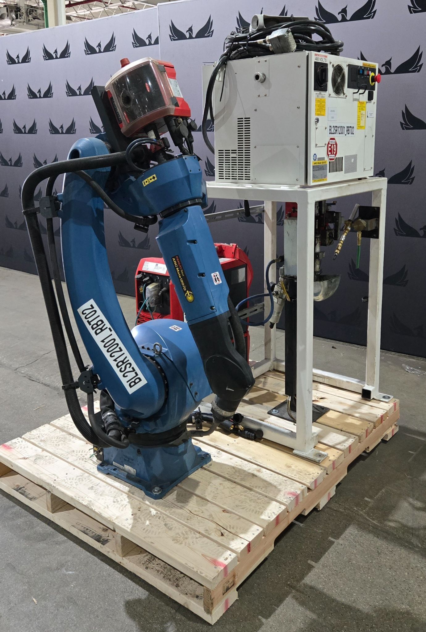 Fanuc Arc Mate 120iD Complete with R-30iB Plus Controller and TPS 400i Weld System USED 1