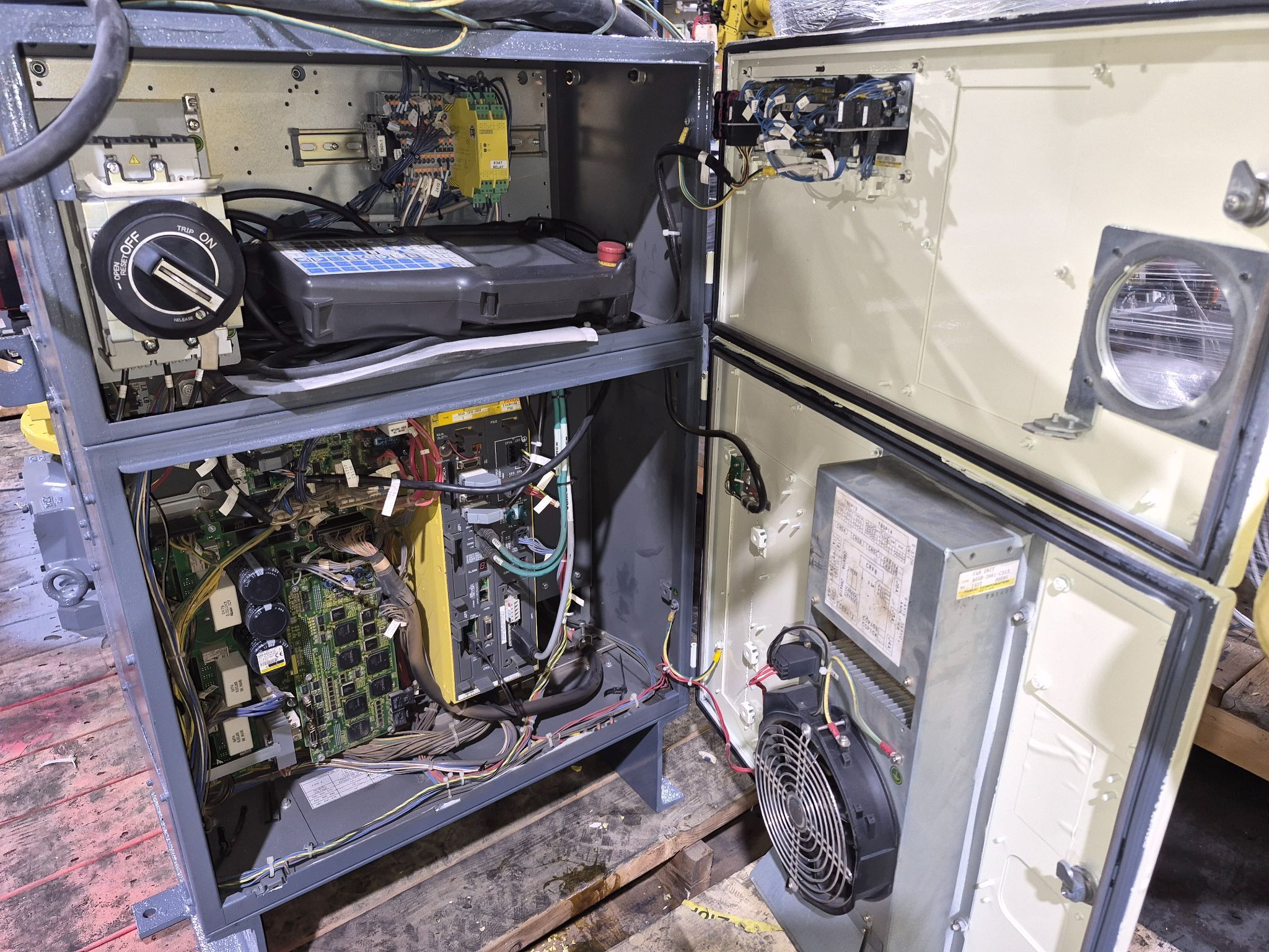 FANUC R-2000iB/210F Complete w/ R-30iB Controls USED 7