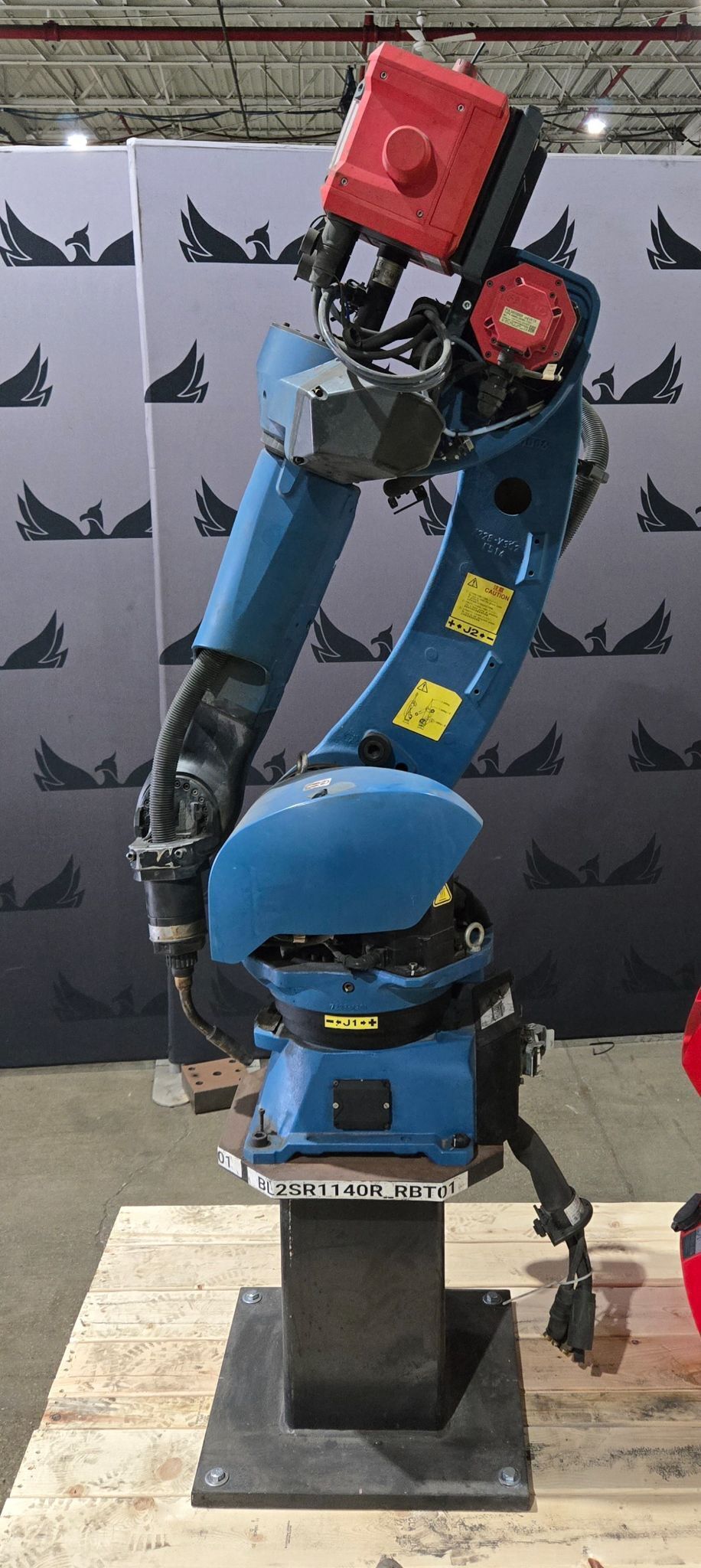 FANUC Arc Mate 120iD Complete w/ R-30iB Plus Controller, TPS 400i Weld Package & 20" Riser USED 3