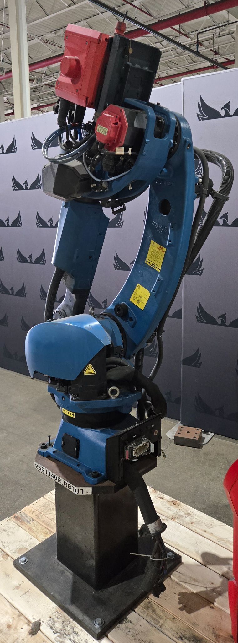 FANUC Arc Mate 120iD Complete w/ R-30iB Plus Controller, TPS 400i Weld Package & 20" Riser USED 4