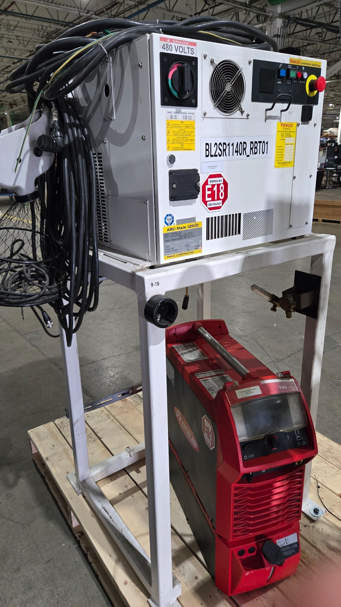 FANUC Arc Mate 120iD Complete w/ R-30iB Plus Controller, TPS 400i Weld Package & 20" Riser USED 9