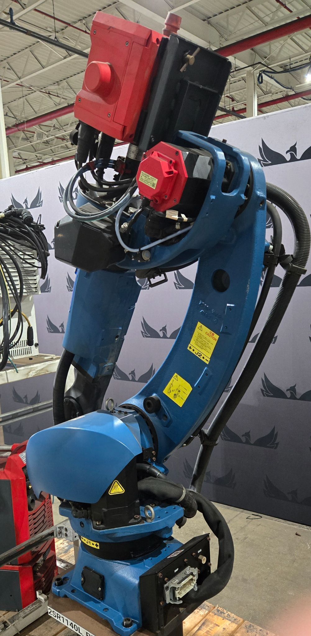 FANUC Arc Mate 120iD Complete w/ R-30iB Plus Controller and TPS 400i Weld Package & 20" Riser USED 8