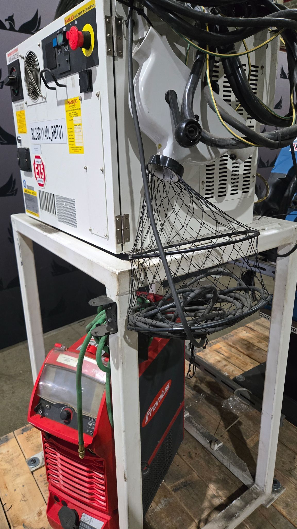 FANUC Arc Mate 120iD Complete w/ R-30iB Plus Controller and TPS 400i Weld Package & 20" Riser USED 4