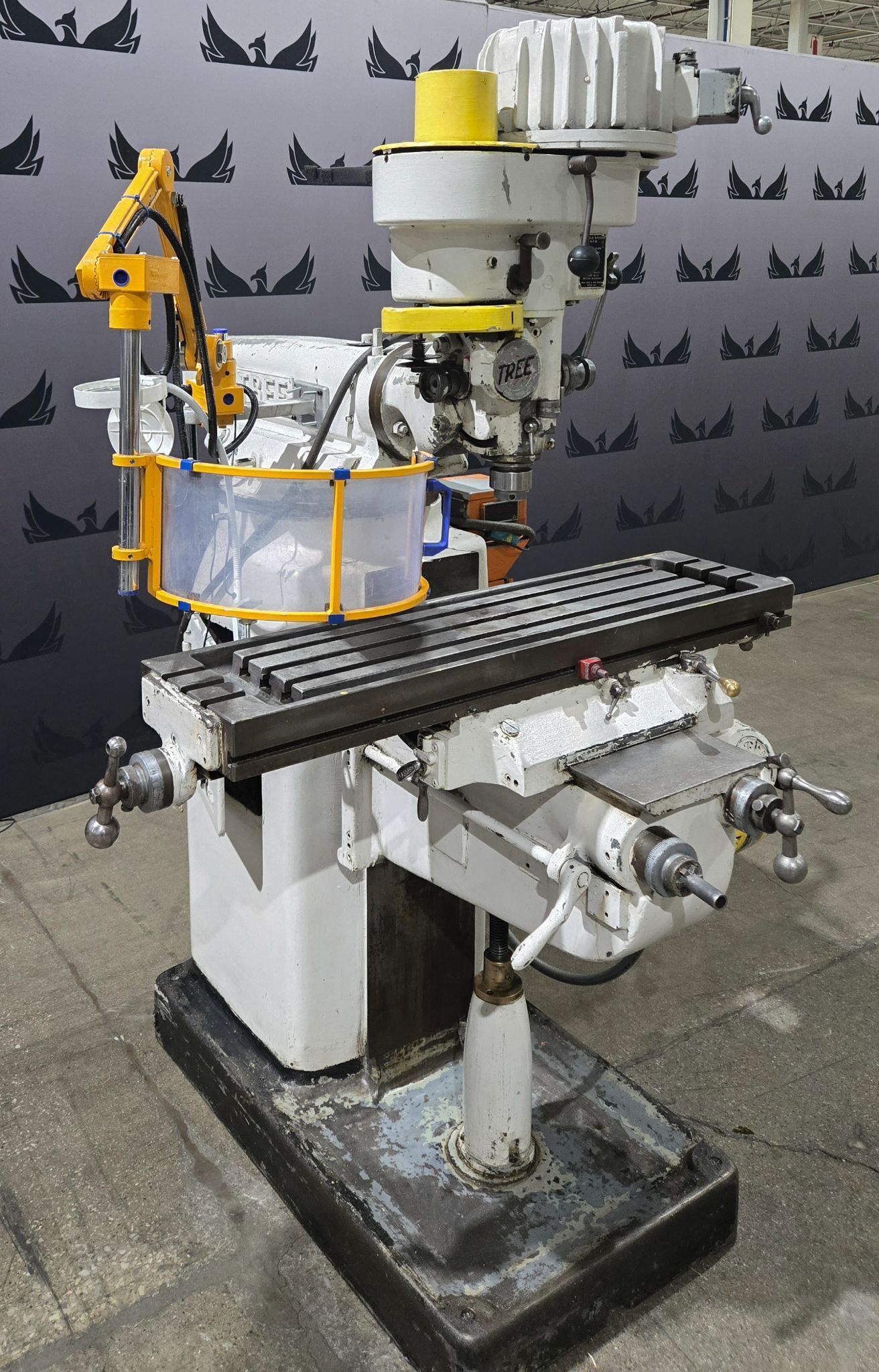 TREE 2UVR Vertical Milling Machine USED 2