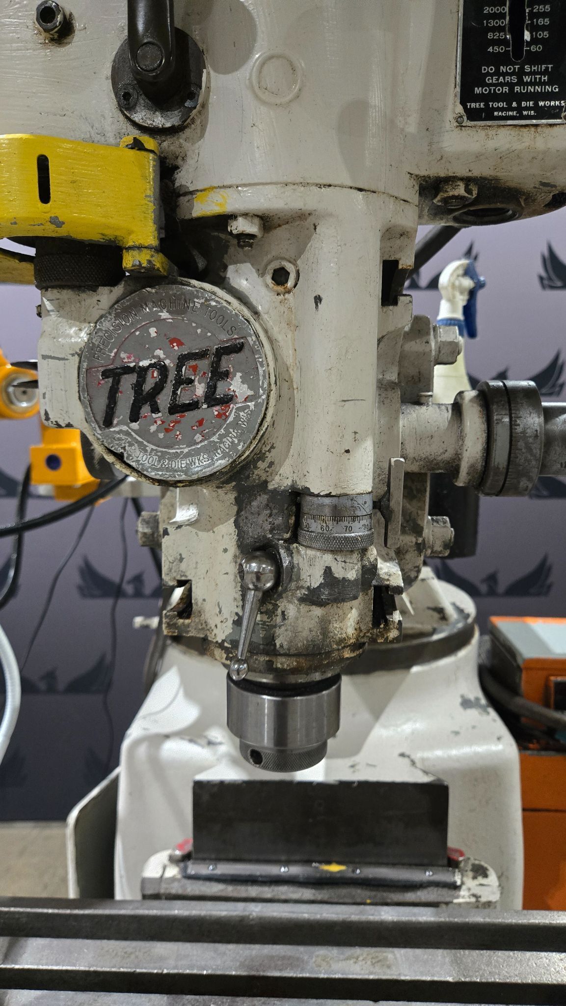 TREE 2UVR Vertical Milling Machine USED 4