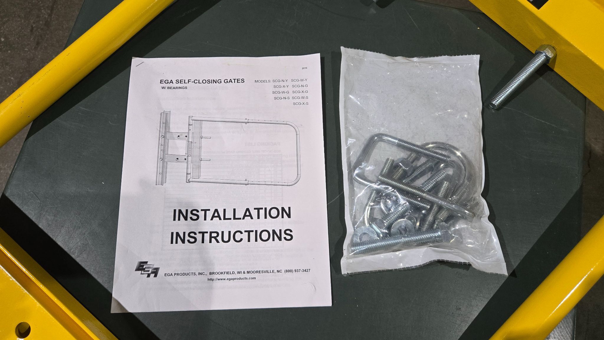 EGA SCG‑N‑Y Self‑Closing Guardrail Safety Gate NEW 5