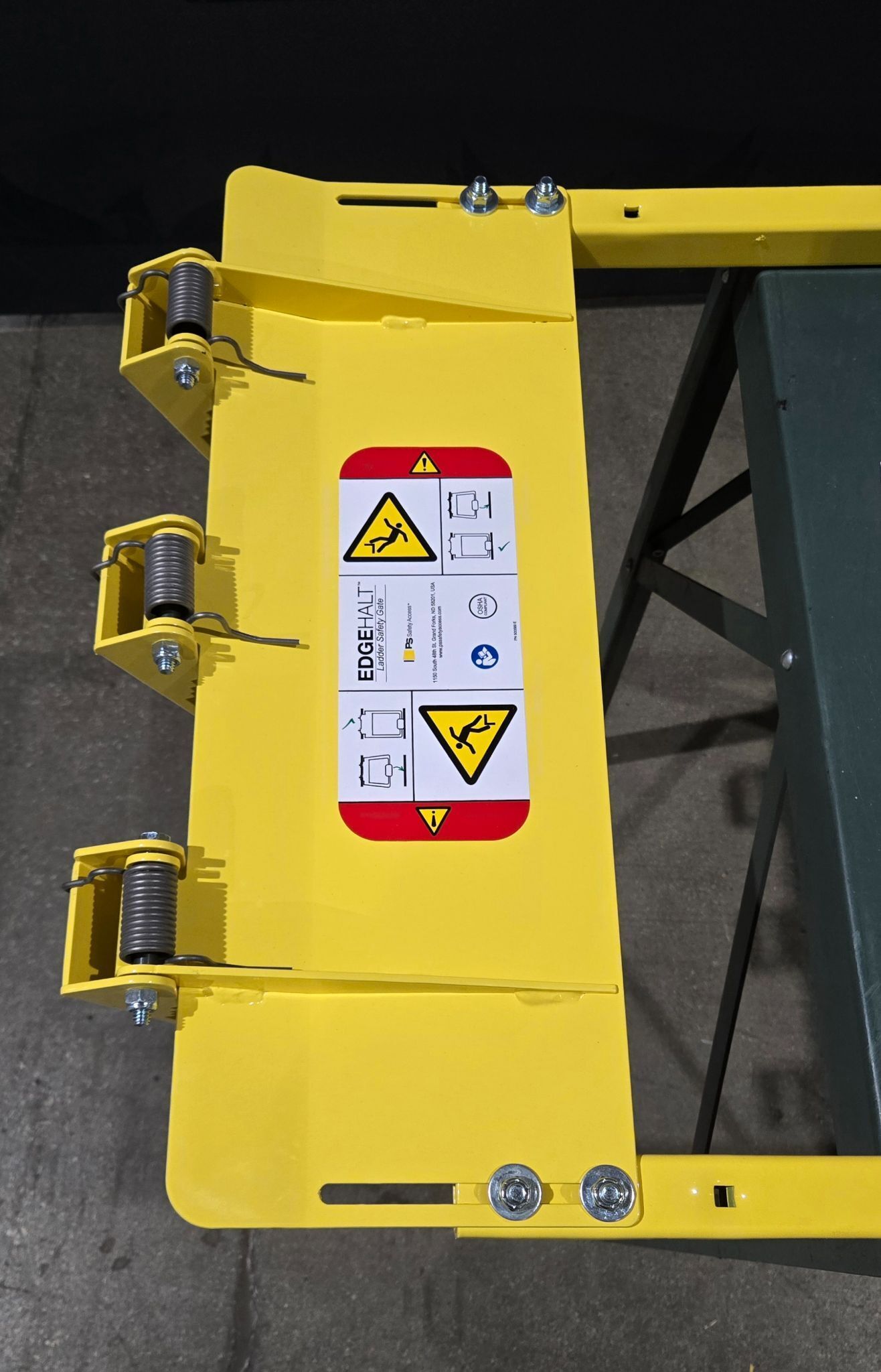 PS INDUSTRIES 500569 E EDGEHALT LSG Series Self-Closing Ladder Safety Gate NEW 1