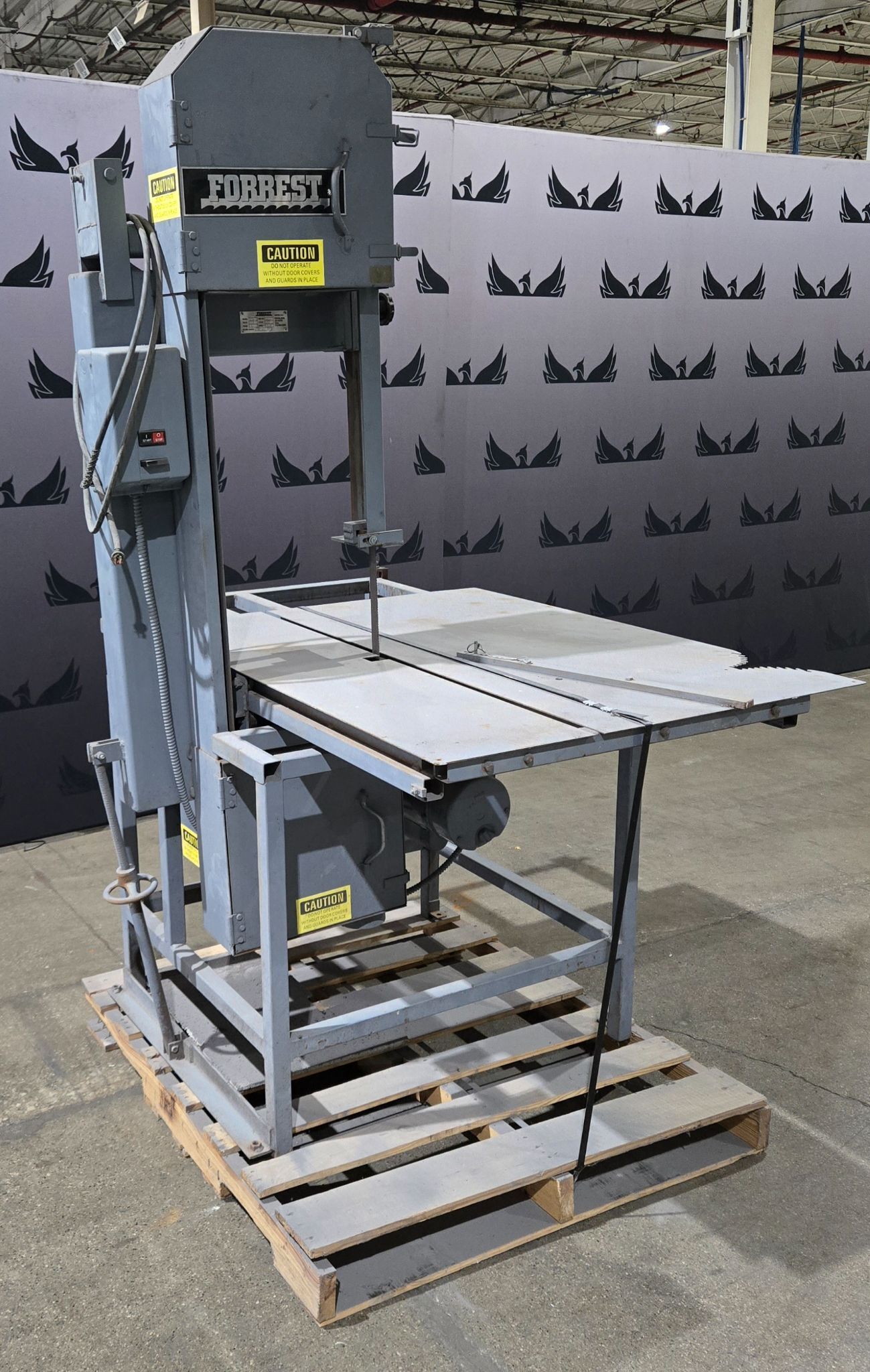 FORREST 214 Vertical Band Saw 12" Blade USED 1