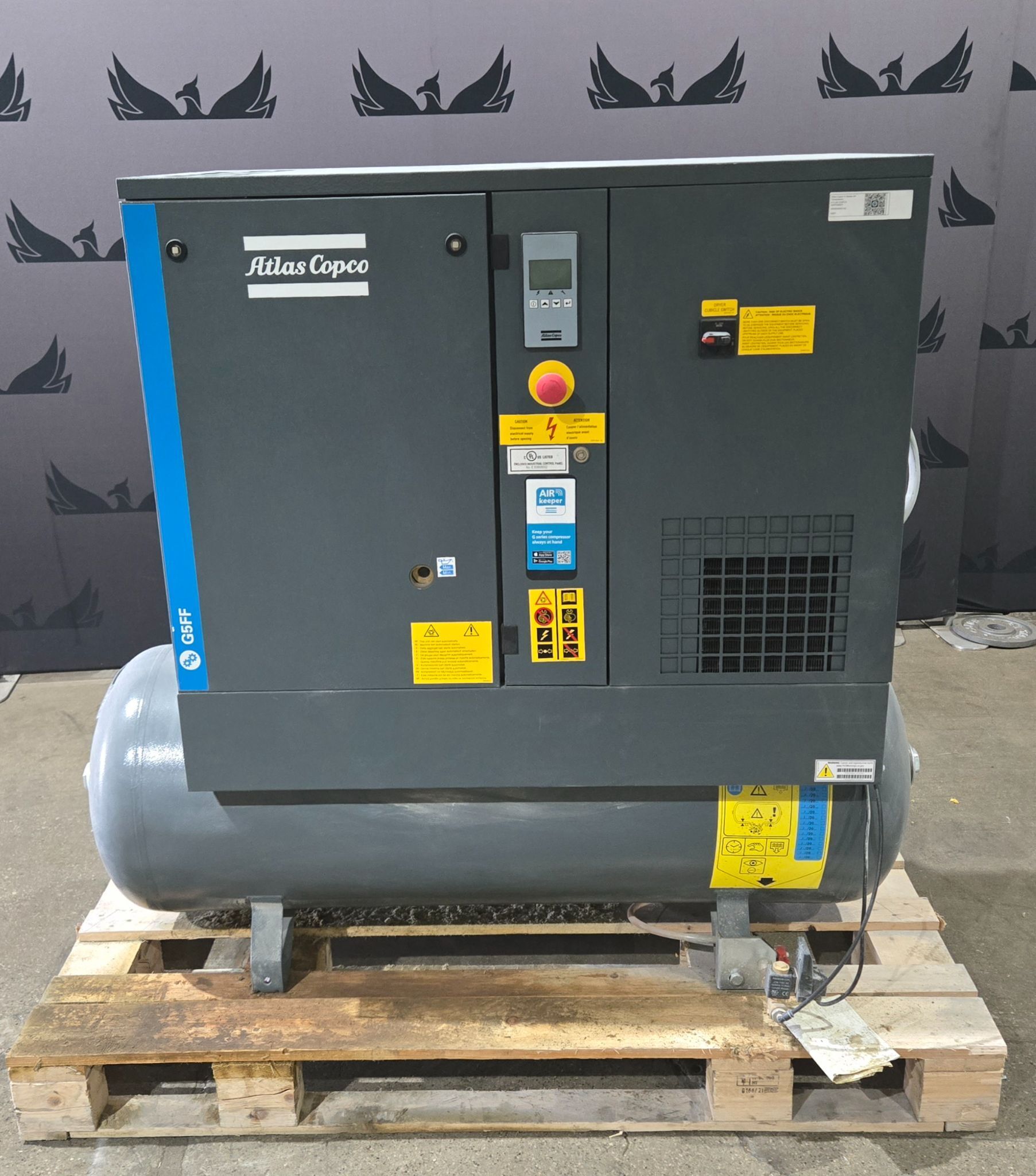 ATLAS COPCO 8152103842 G5FF Rotary Screw Air Compressor with Dryer USED 0