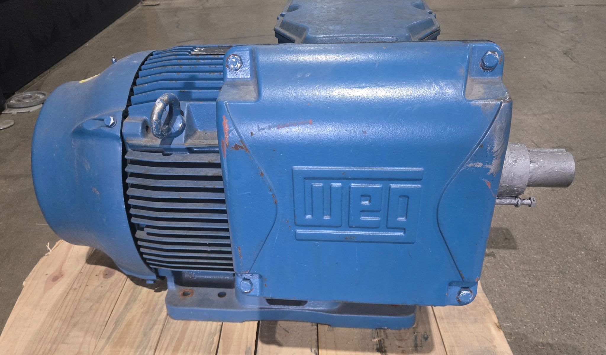 WEG 20018ET30RB447T-W22 200HP Electric Motor 460/230V USED 5
