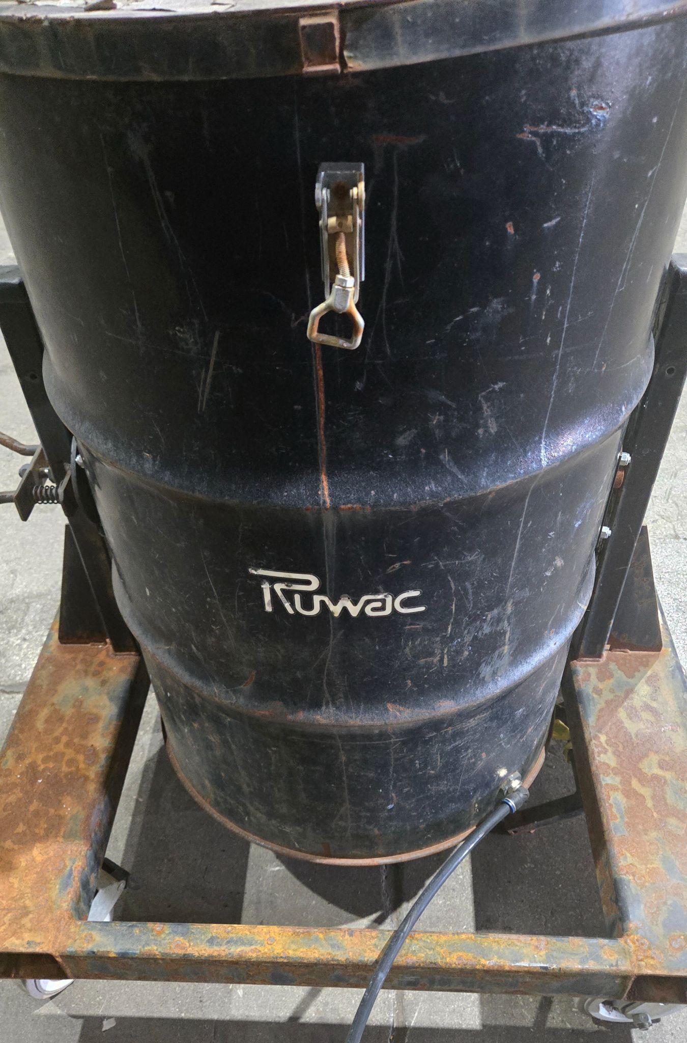 RUWAC 9956XLT HEC-XLT 55 Gallon Cyclone Pre-Separator USED 7