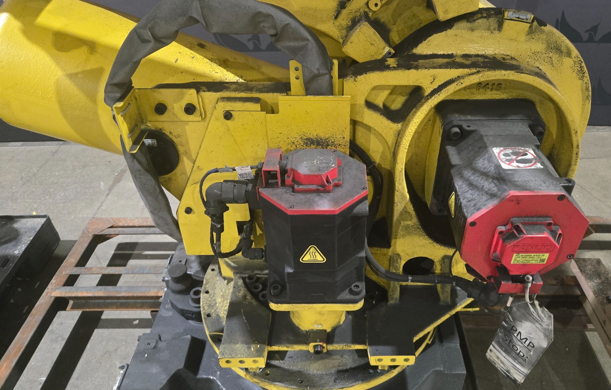 FANUC R-2000iB/185L Complete with R-30iB Controller USED 7