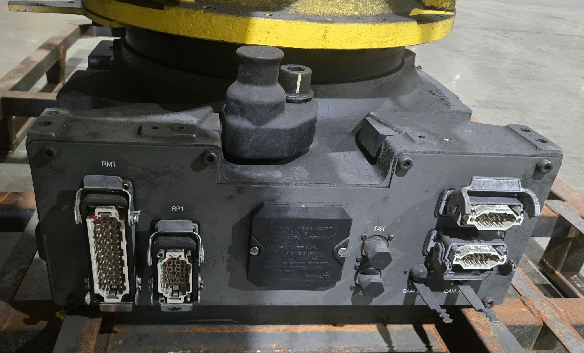 FANUC R-2000iB/185L Complete with R-30iB Controller USED 8