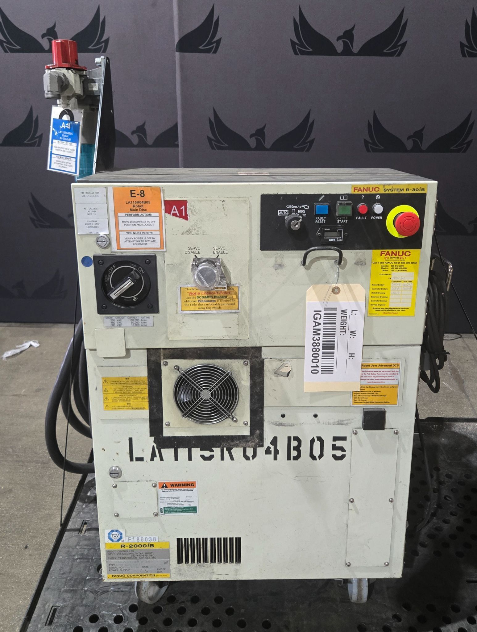 FANUC R-2000iB/185L Complete with R-30iB Controller USED 10