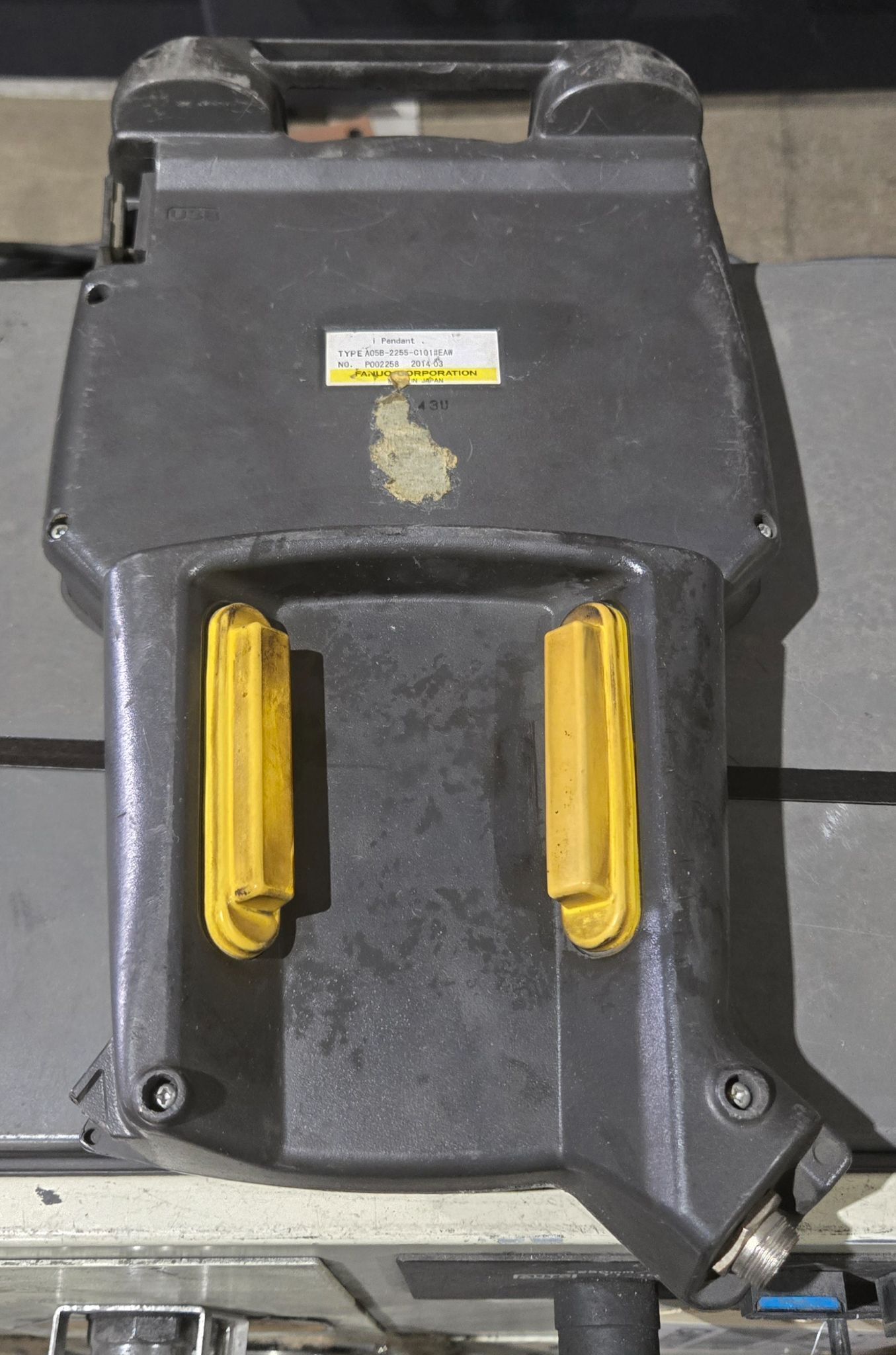 FANUC R-2000iB/185L Complete with R-30iB Controller USED 19