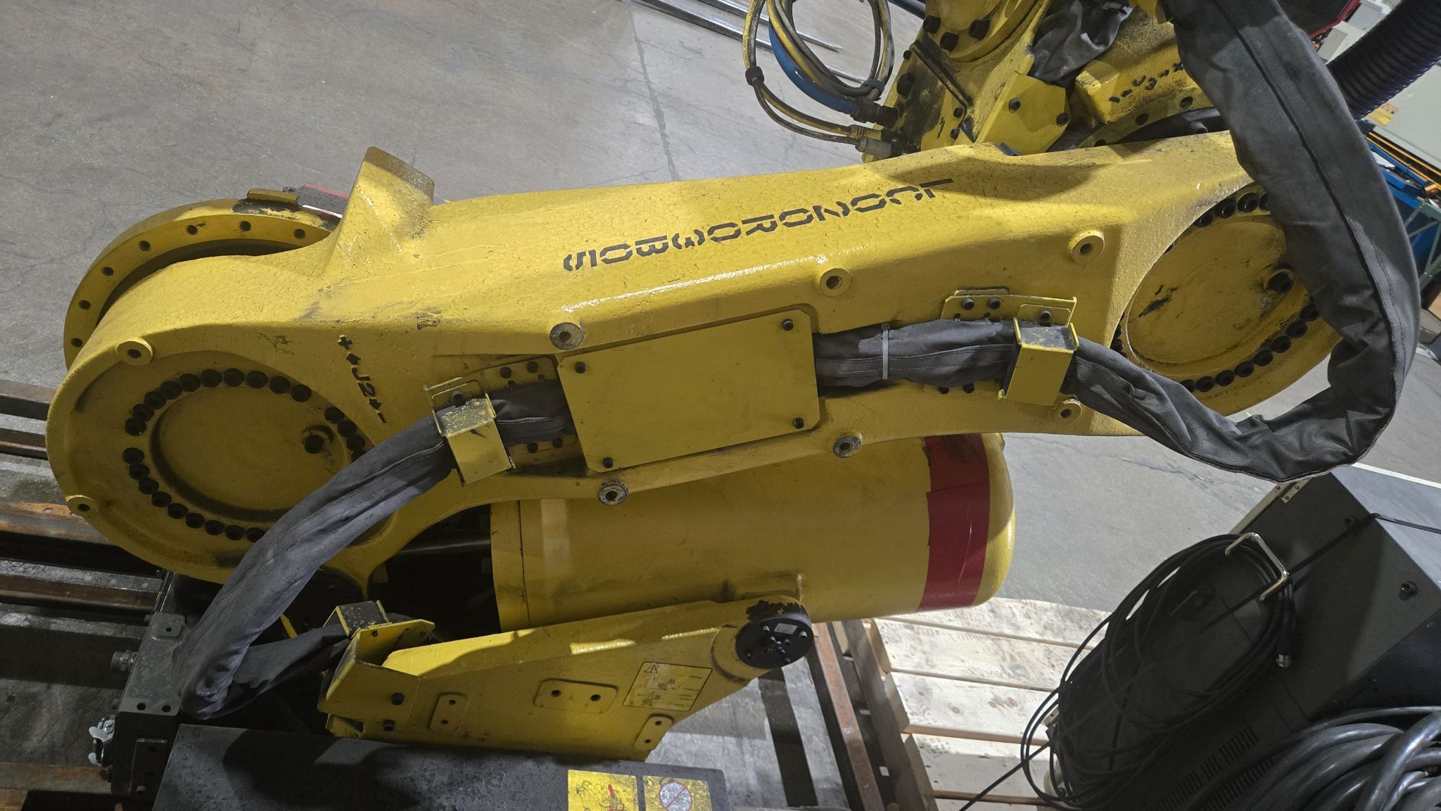 FANUC R-2000iB/185L Robot with R-30iB Controller USED 5
