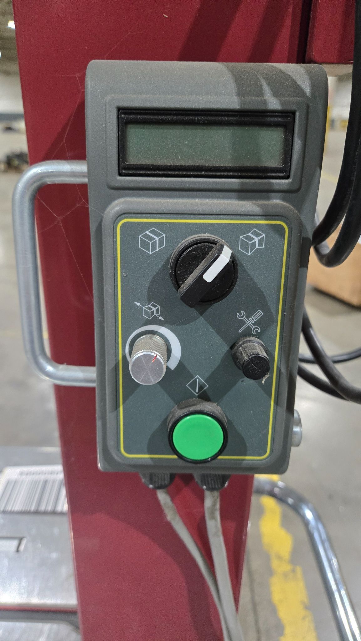 PAC STRAPPING PRODUCTS SM65 AUTOMATIC BANDING MACHINE USED 4