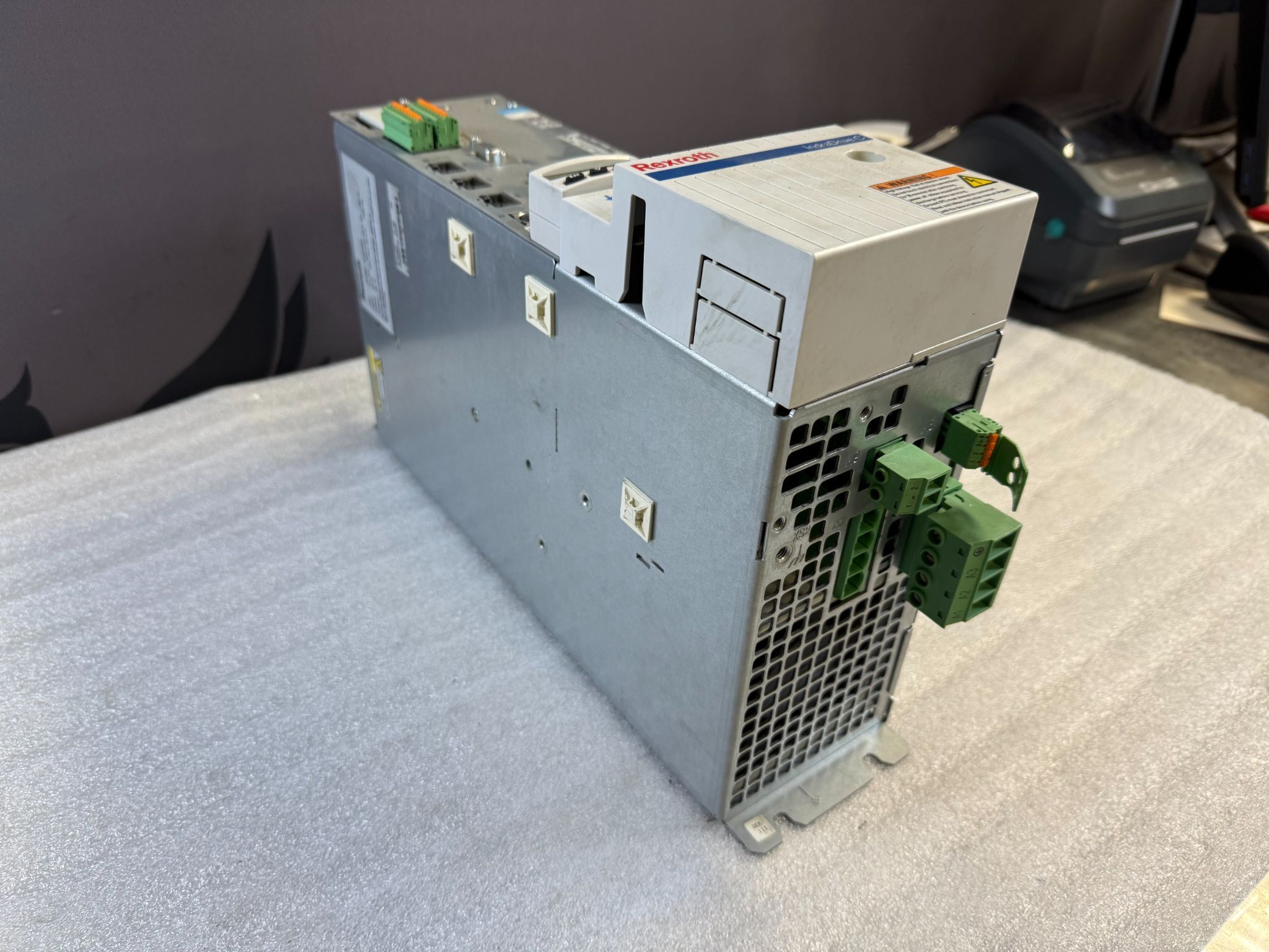 REXROTH HCS02.1E-W0054 IndraDrive HCS02 Drive Controller USED 1