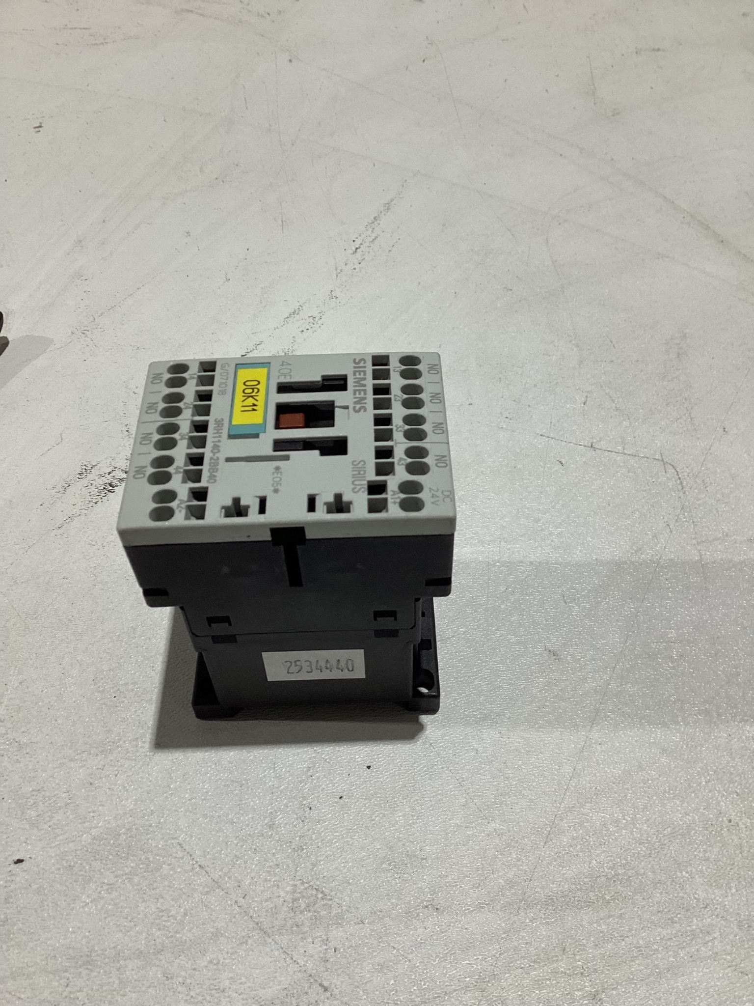 SIEMENS 3RH1140-2BB40 Auxiliary Contactor 4NO 24VDC NEW 1