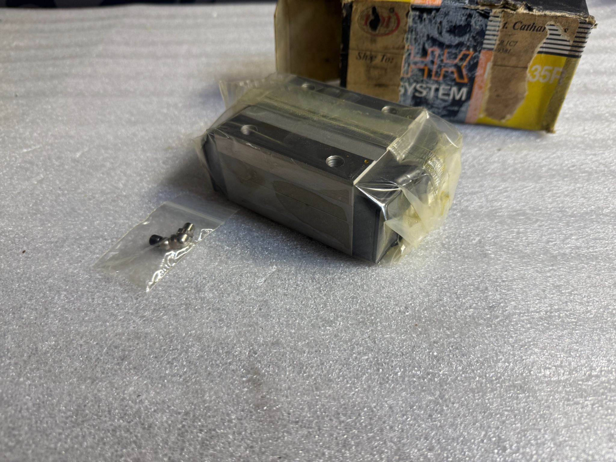 THK HSR35R1SS(GK) Linear Bearing Block NEW 2