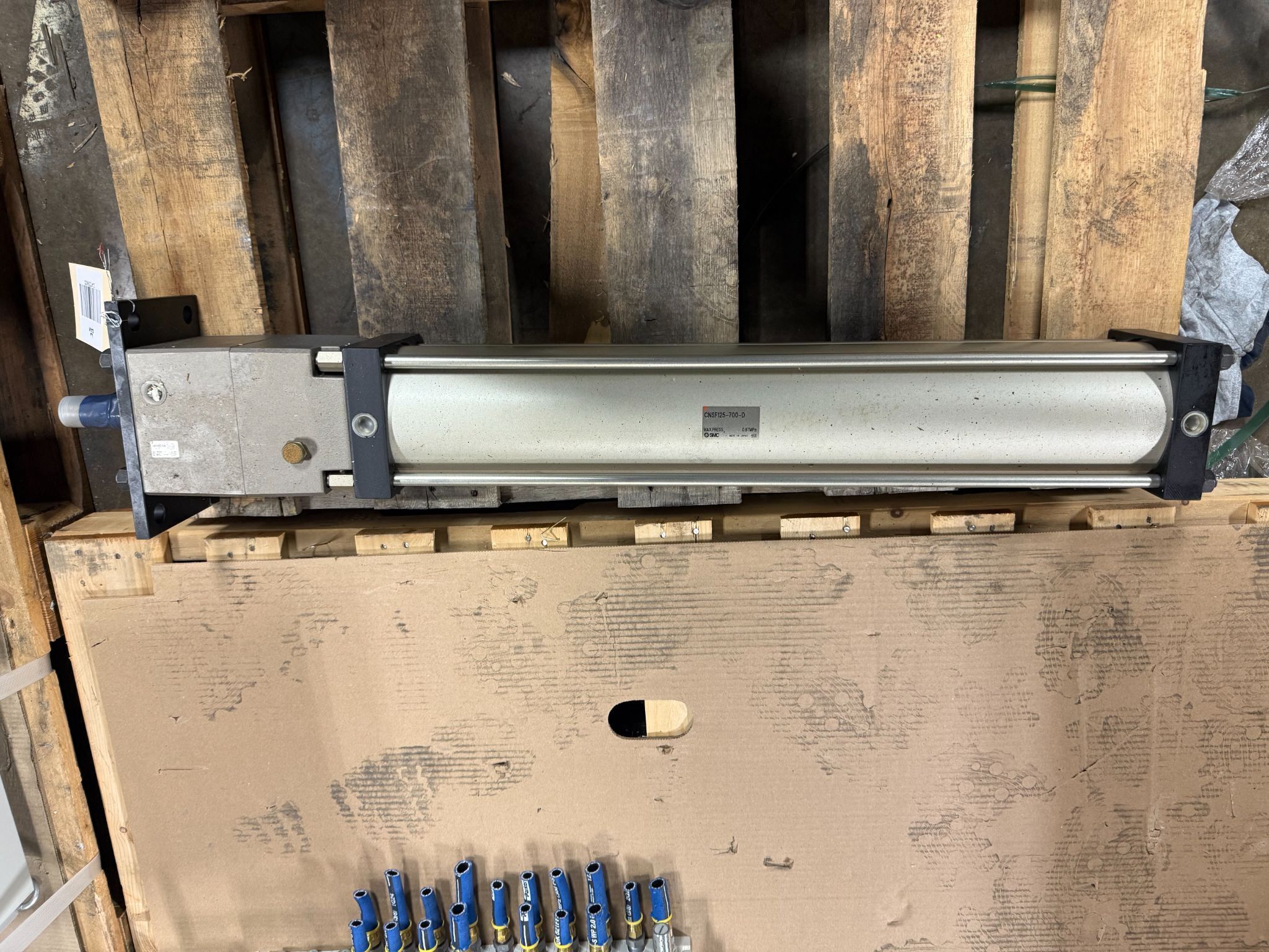 SMC CNSF125-700-D Pneumatic Cylinder w/CNS125D-UA Lock USED 0