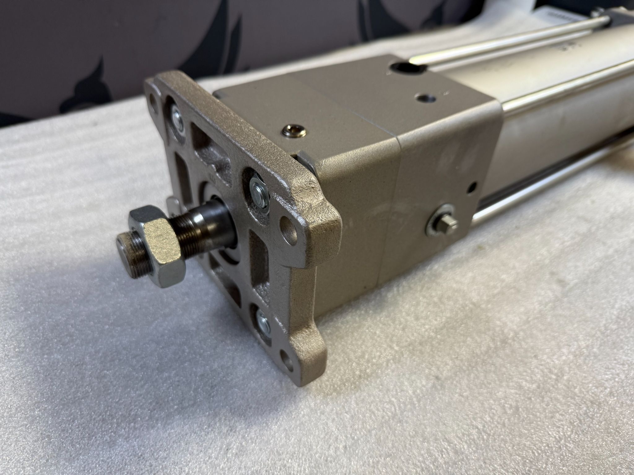 SMC CNA2F100TF-275-D Pneumatic Cylinder USED 2
