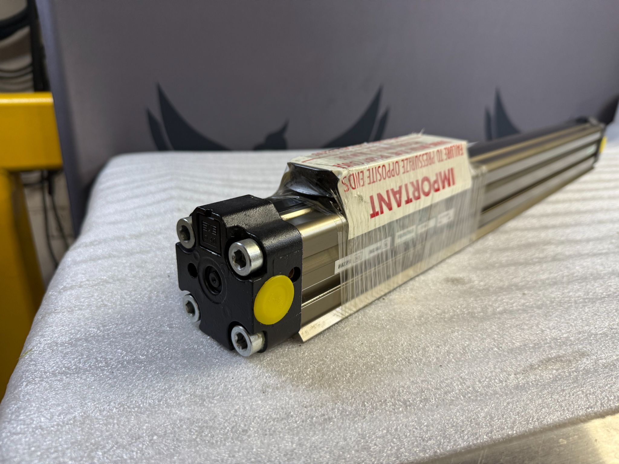 ASCO NUMATICS S1055400016AMO Rodless Pneumatic Actuator, Bore: 40mm, Stroke: 16" NEW 1