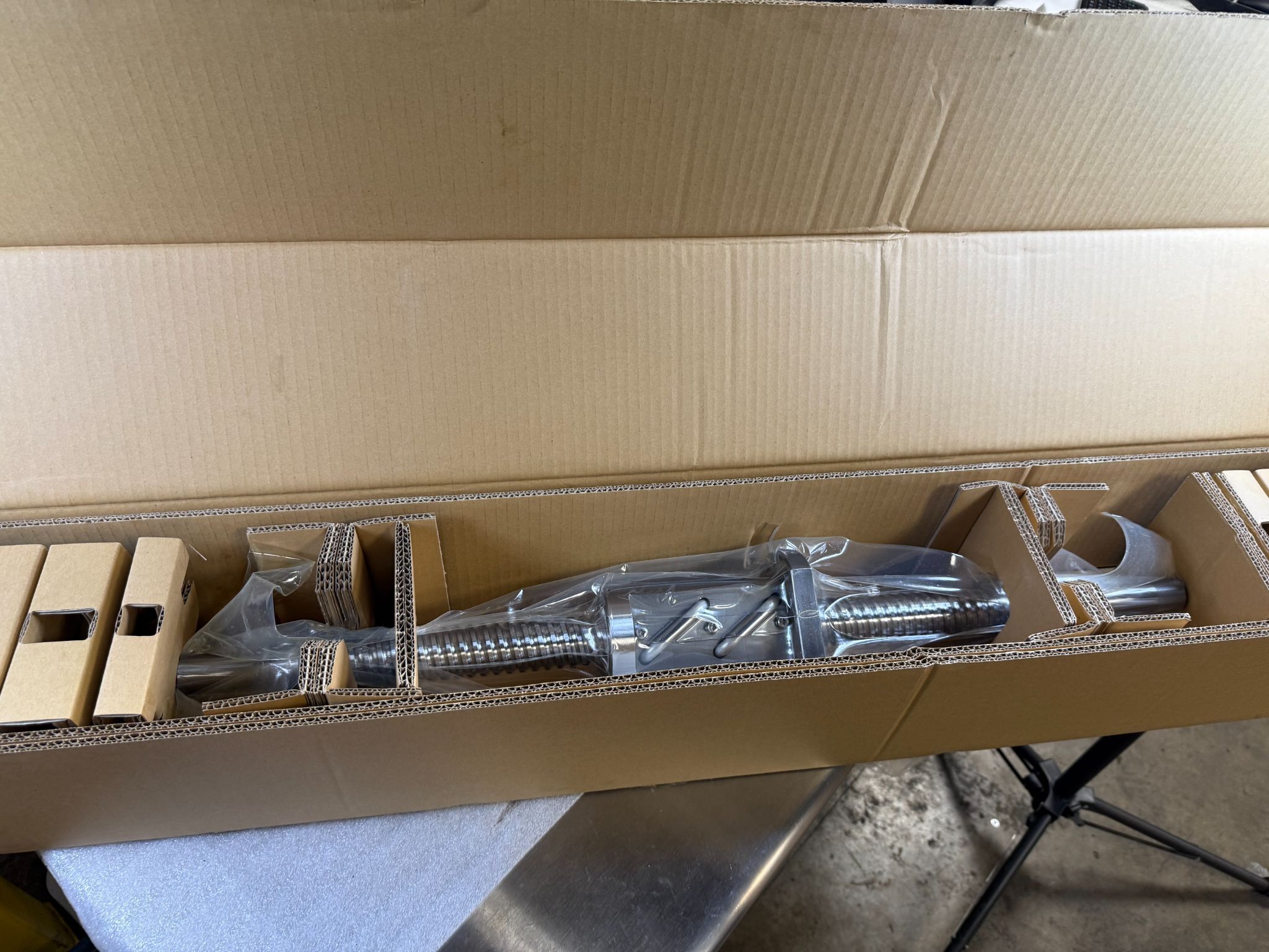 NSK W4006-1038ZX-C5Z Precision Ground Ball Screw NEW 1