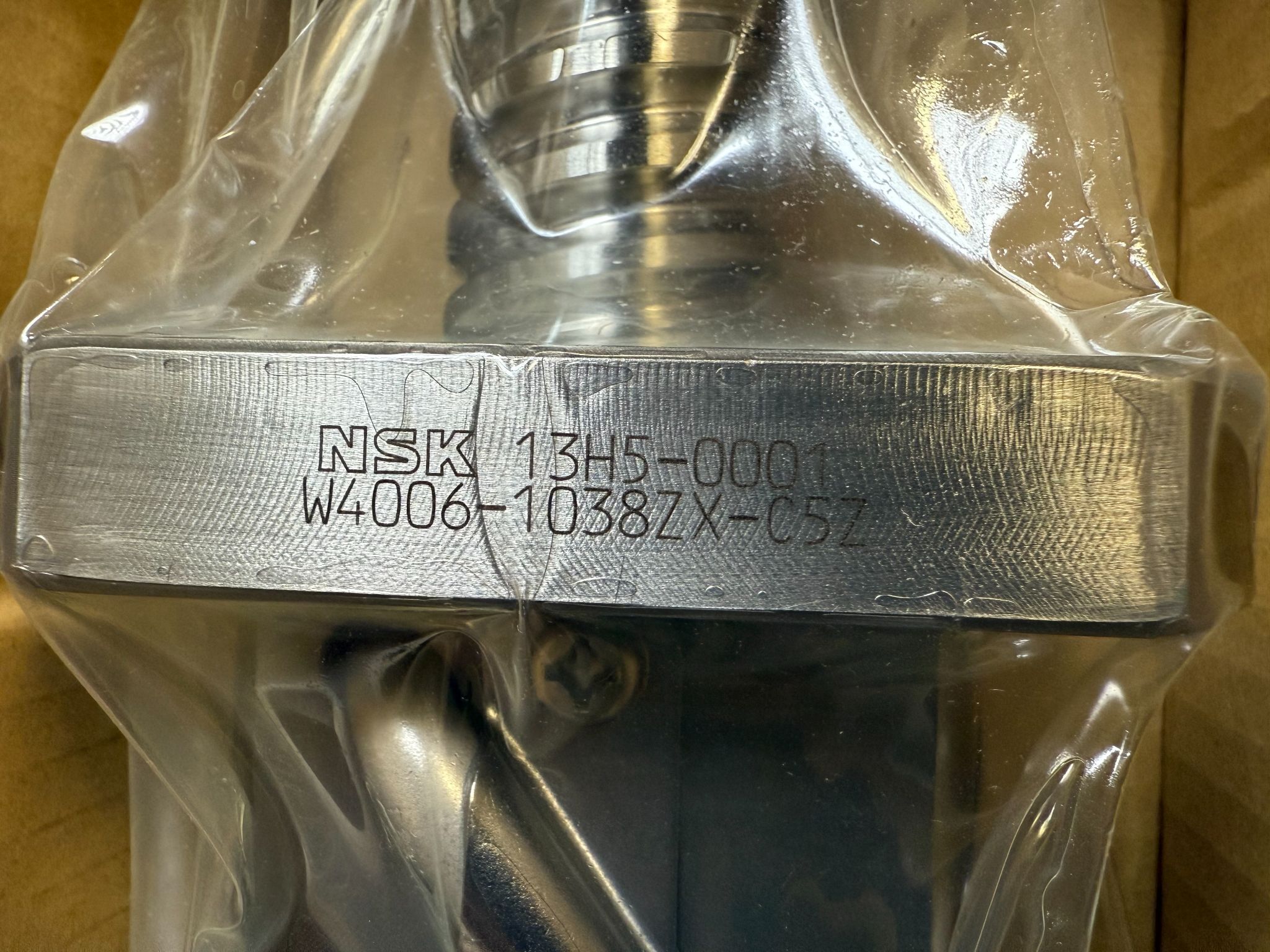NSK W4006-1038ZX-C5Z Precision Ground Ball Screw NEW 4