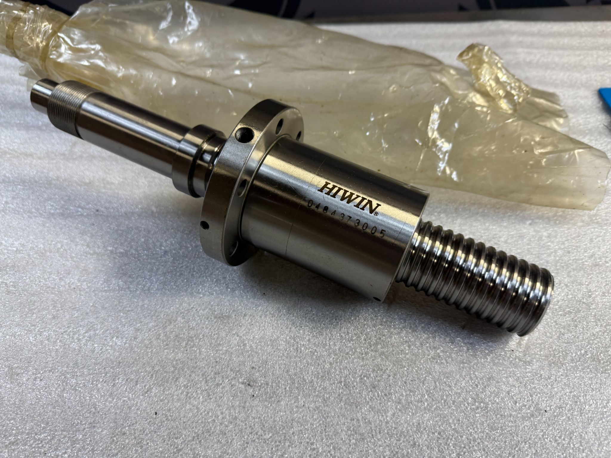 HIWIN 0484373005 Precision Ball Screw NEW 0