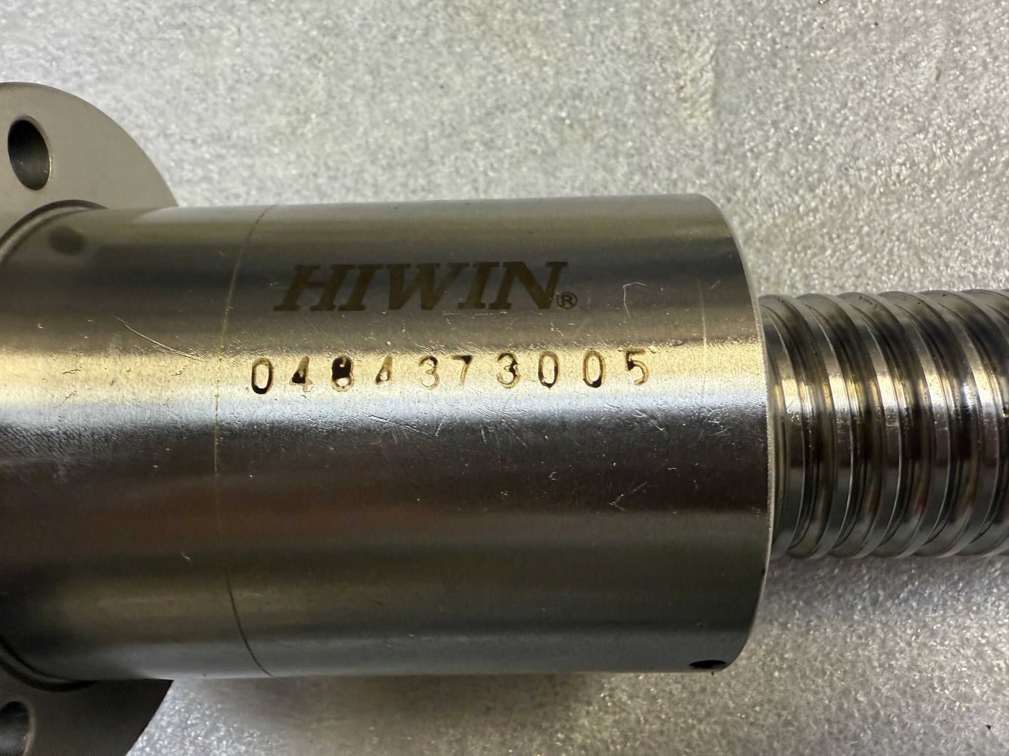 HIWIN 0484373005 Precision Ball Screw NEW 3